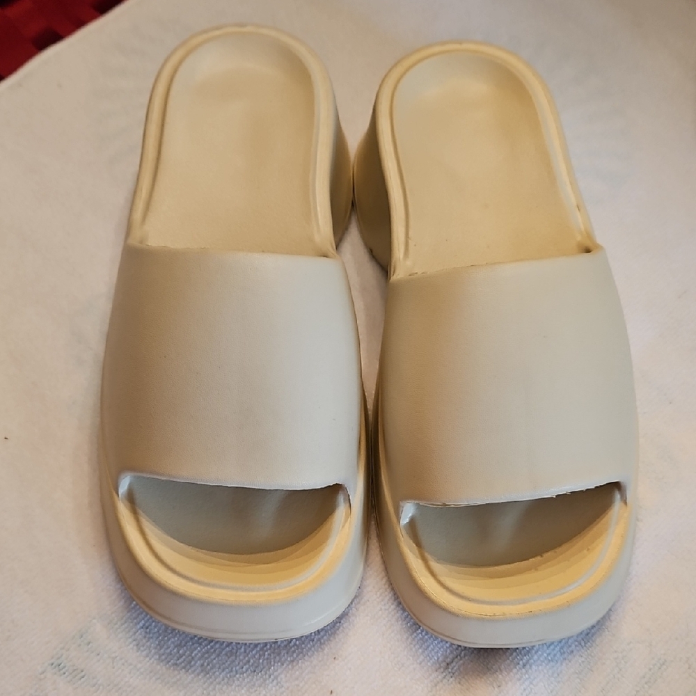Elegant Cream Mules for Women